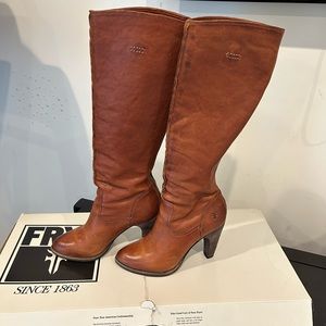 Frye Celeste Artisan Tall Boots sz8.5 color whiskey
